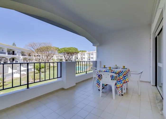 Pinhal Do Golfe - 2 Bedrooms - Vilamoura