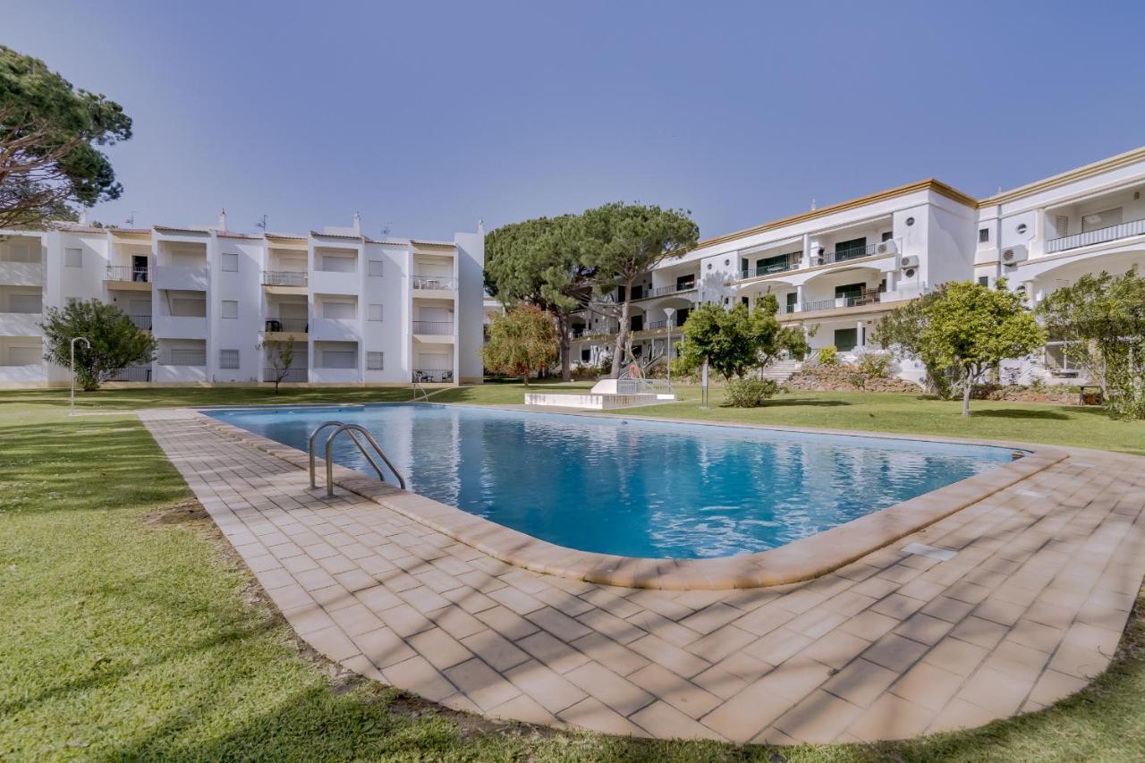 Pinhal Do Golfe - 2 Bedrooms - *